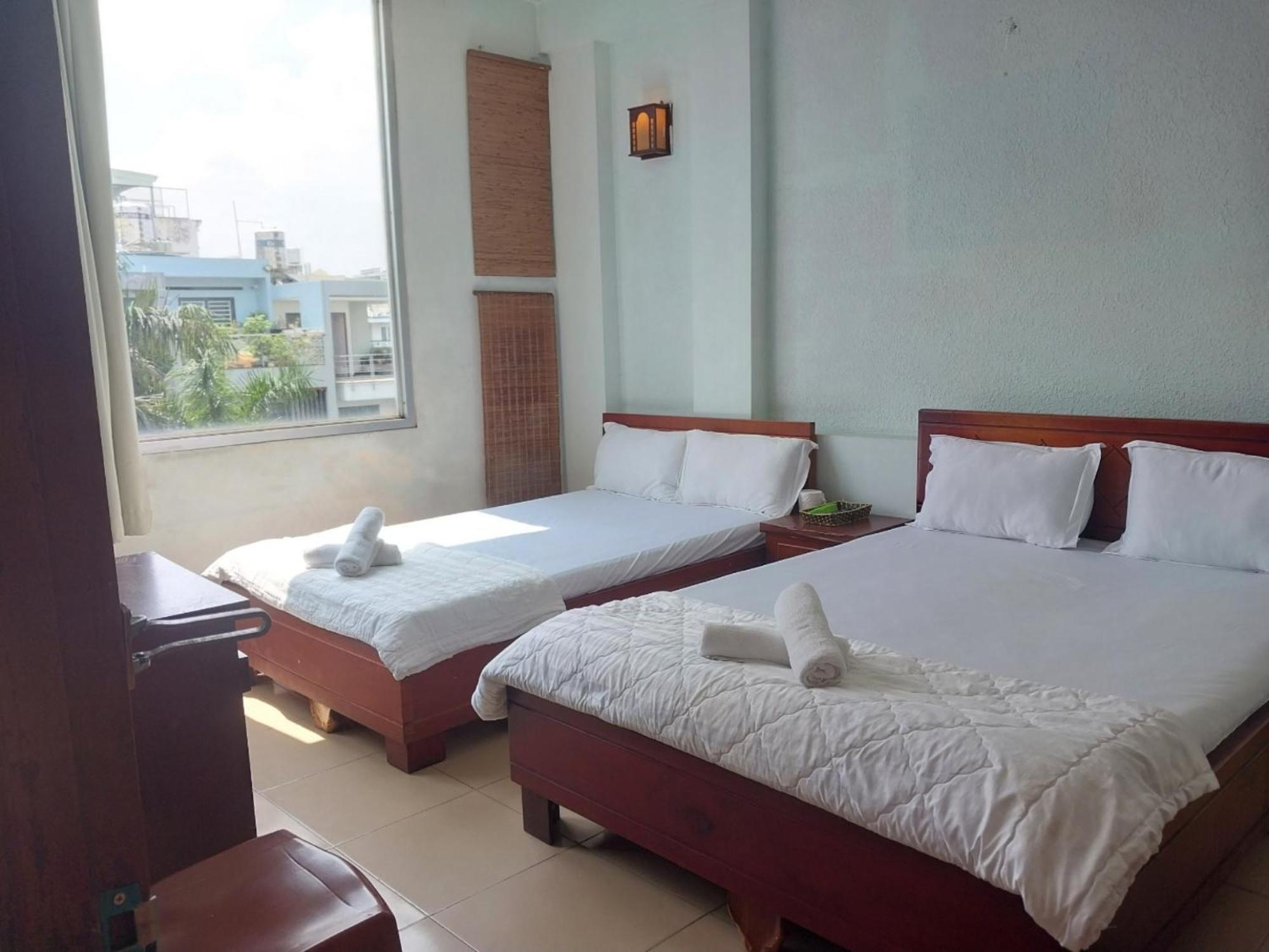 Khach San Mai Hoang 2 Hotel Хошимин Екстериор снимка